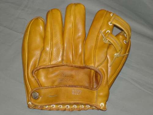 Pee Wee Reese Marathon 4227 Back